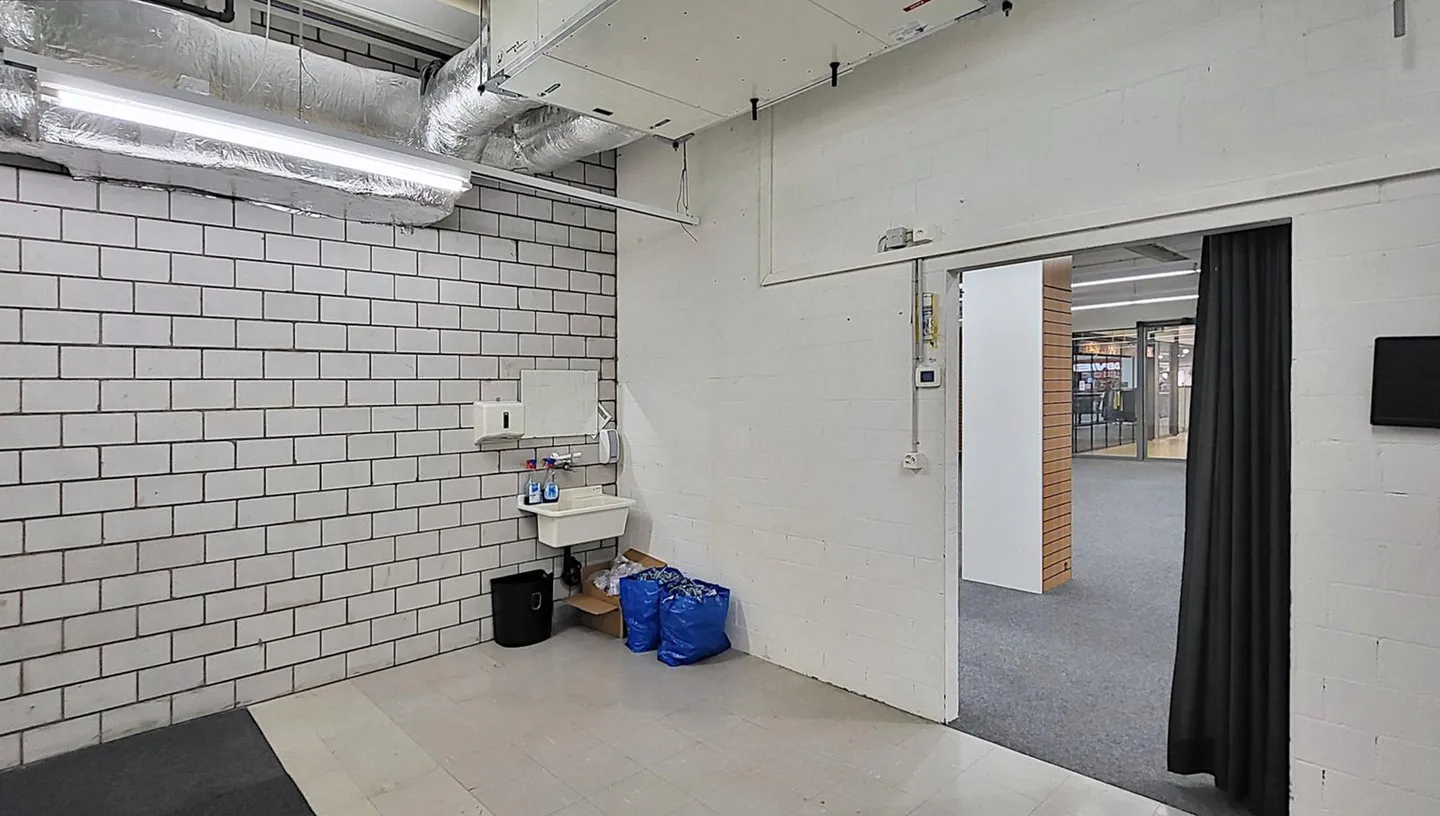 Magasin à louer - Photo 1 sur 10