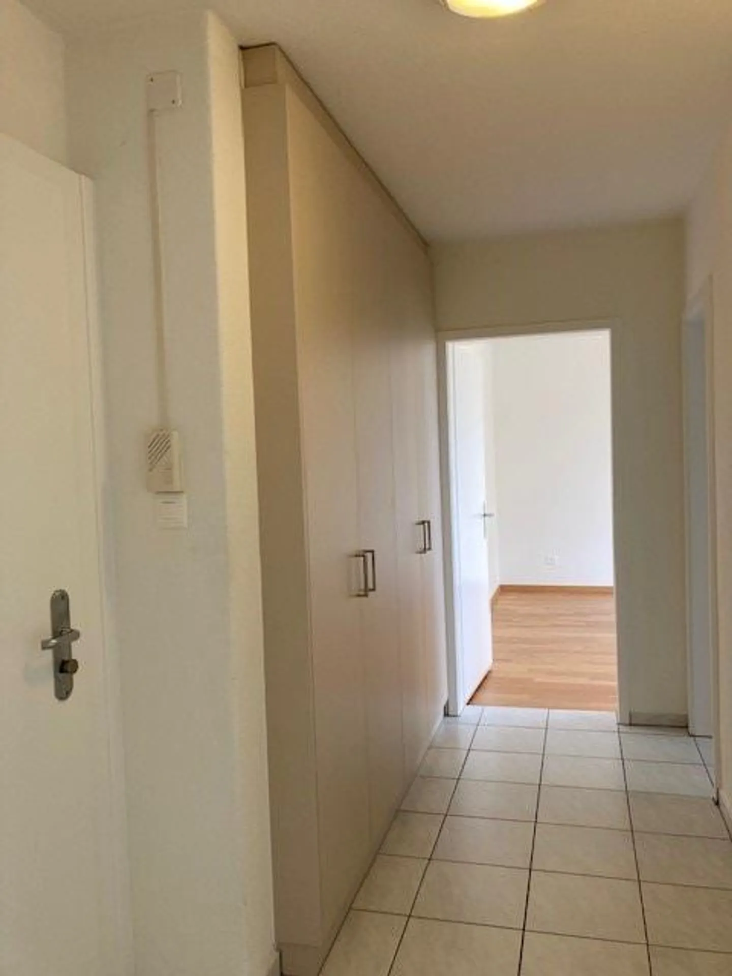 Helle Wohnung mit grossem Balkon - Foto 11 von 14