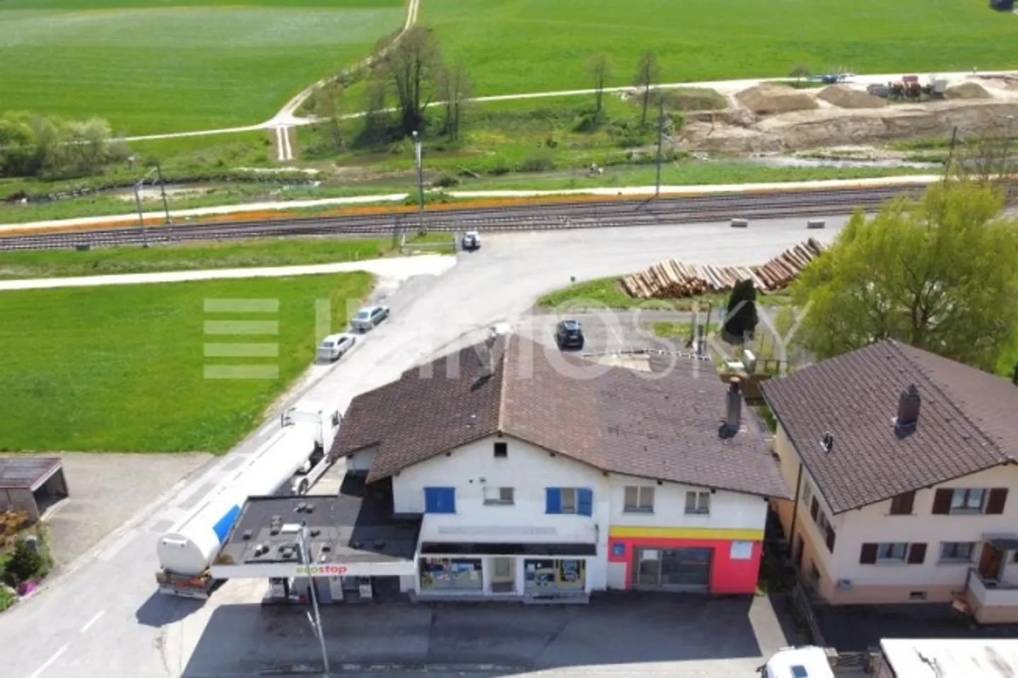 «Attraktives Bauland im Herzen von Court» - Foto 4 von 5