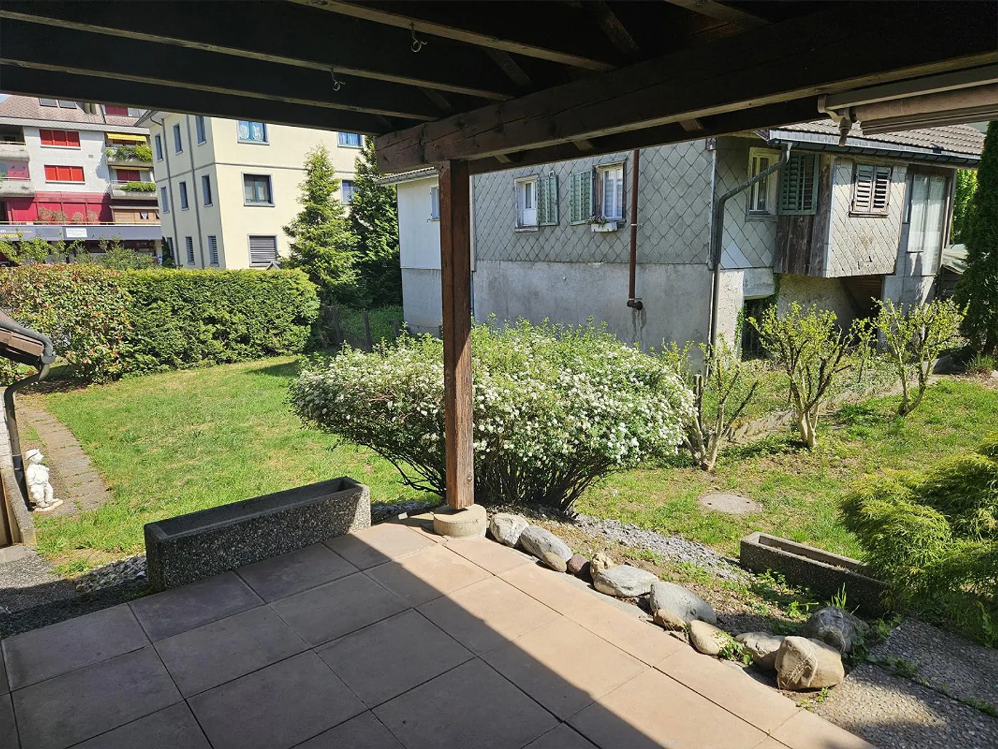 Appartamento 4½ locali al piano rialzato con giardino - Foto 2 di 12