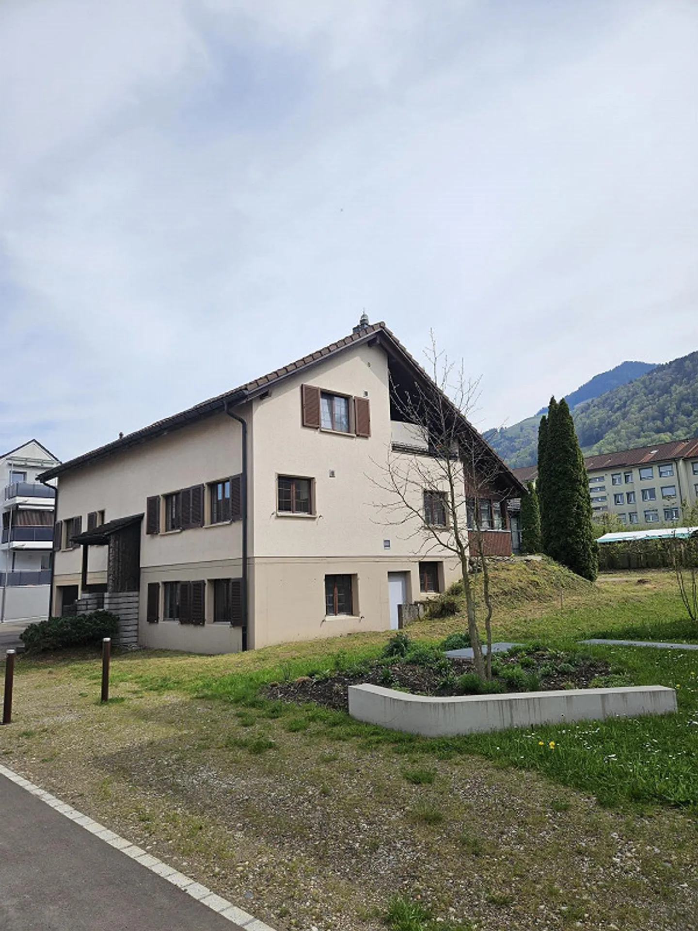 Appartamento 4½ locali al piano rialzato con giardino - Foto 12 di 12