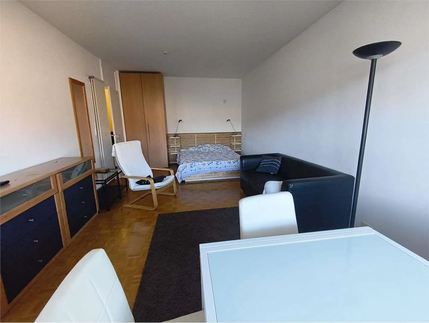 Massagno - Appartement d'une chambre spacieux et meublé avec grande terrasse et vue sur le lac - Photo 5 sur 9