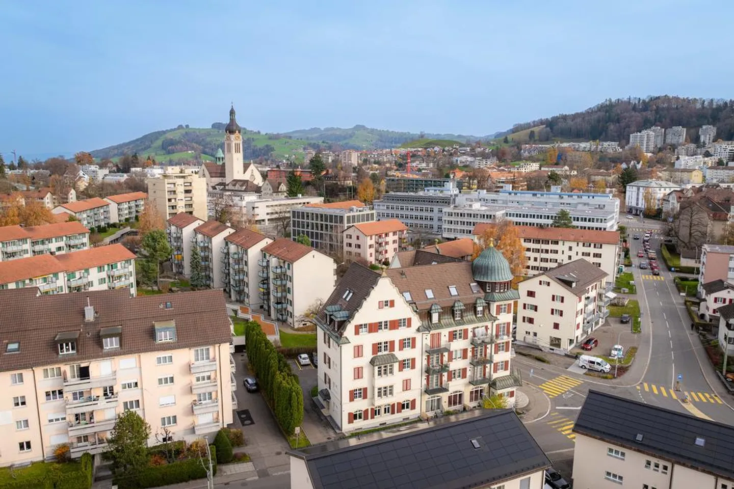 Compact, astucieux, proche de la ville - Photo 1 sur 6