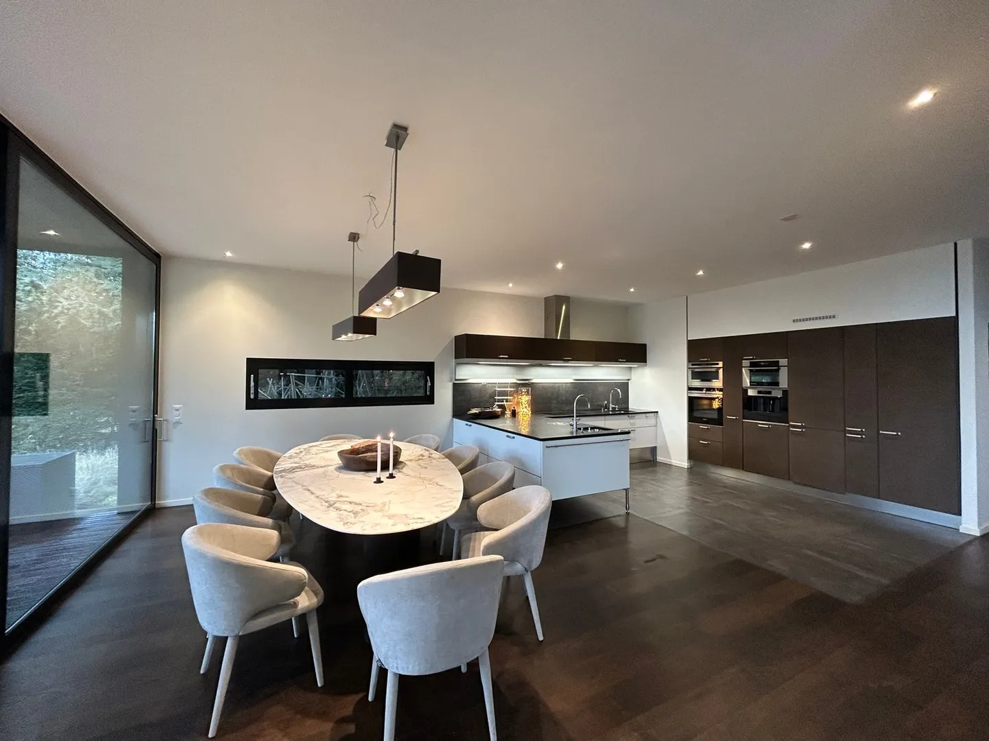 Beautiful Modern Villa - Photo 4 of 8