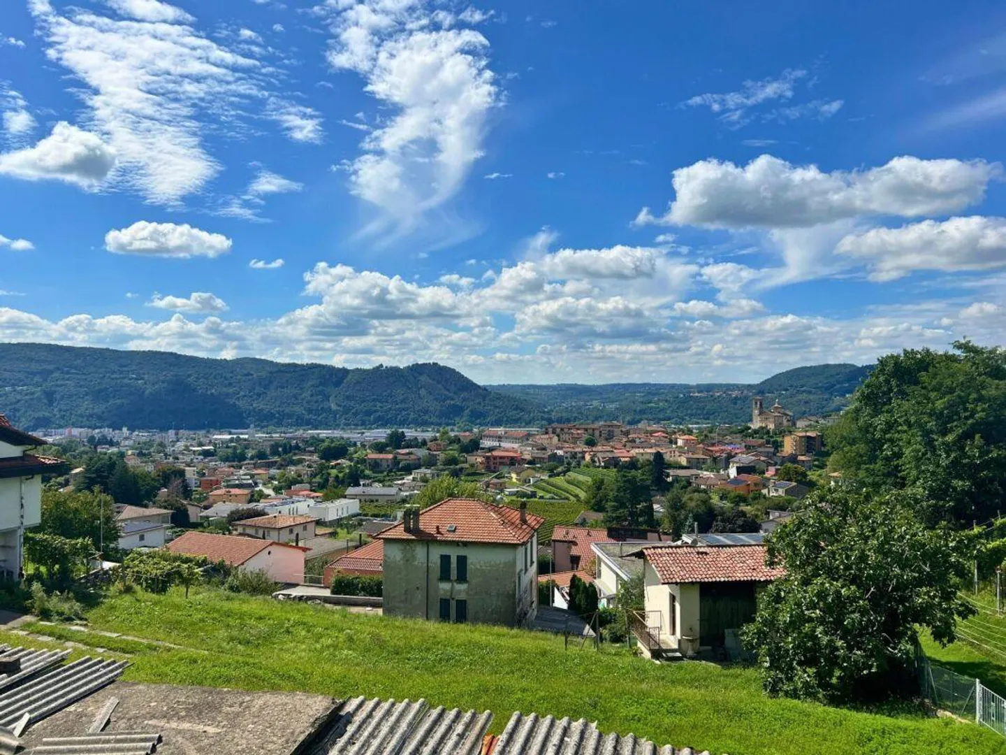 Bauland mit offener und sonniger Aussicht - Foto 4 von 5