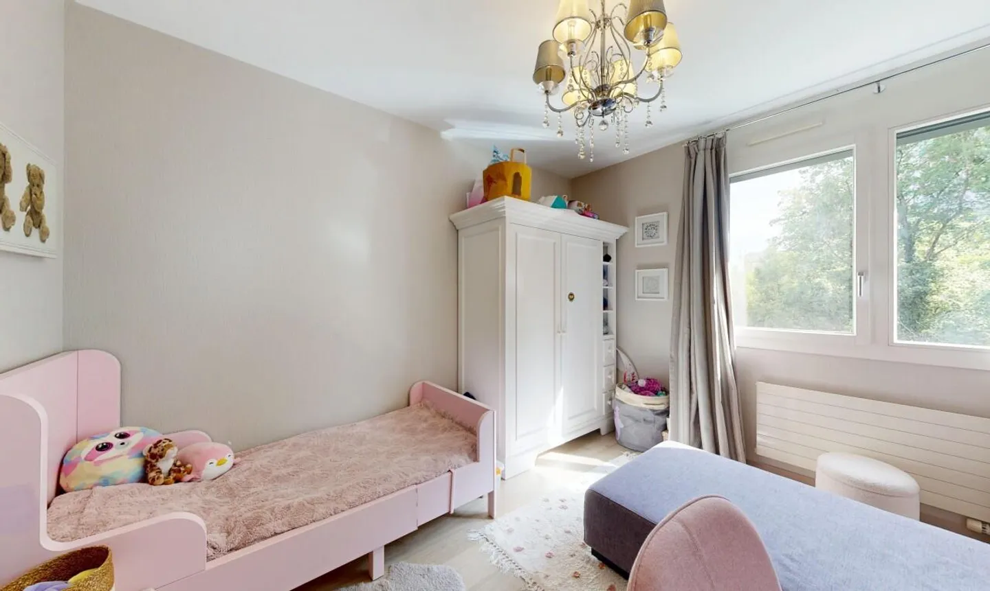 5 rooms ideally located in the heart of Grand-Lancy - Photo 10 of 11