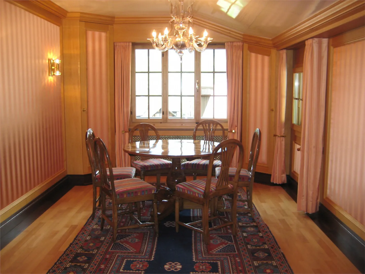 Grindelwald for Discerning Tastes, Exclusive 5 1/2 Room Apartment - Photo 4 of 21
