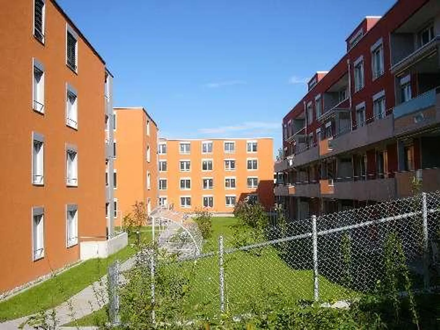 Appartamento moderno e luminoso con ampia zona salotto - Foto 2 di 3