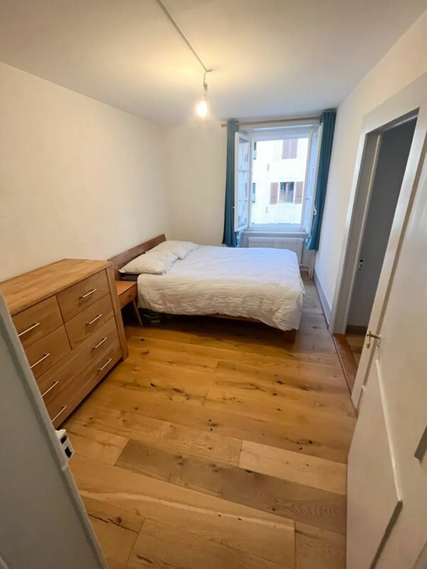 Appartement charmant de deux pièces - Photo 3 sur 5