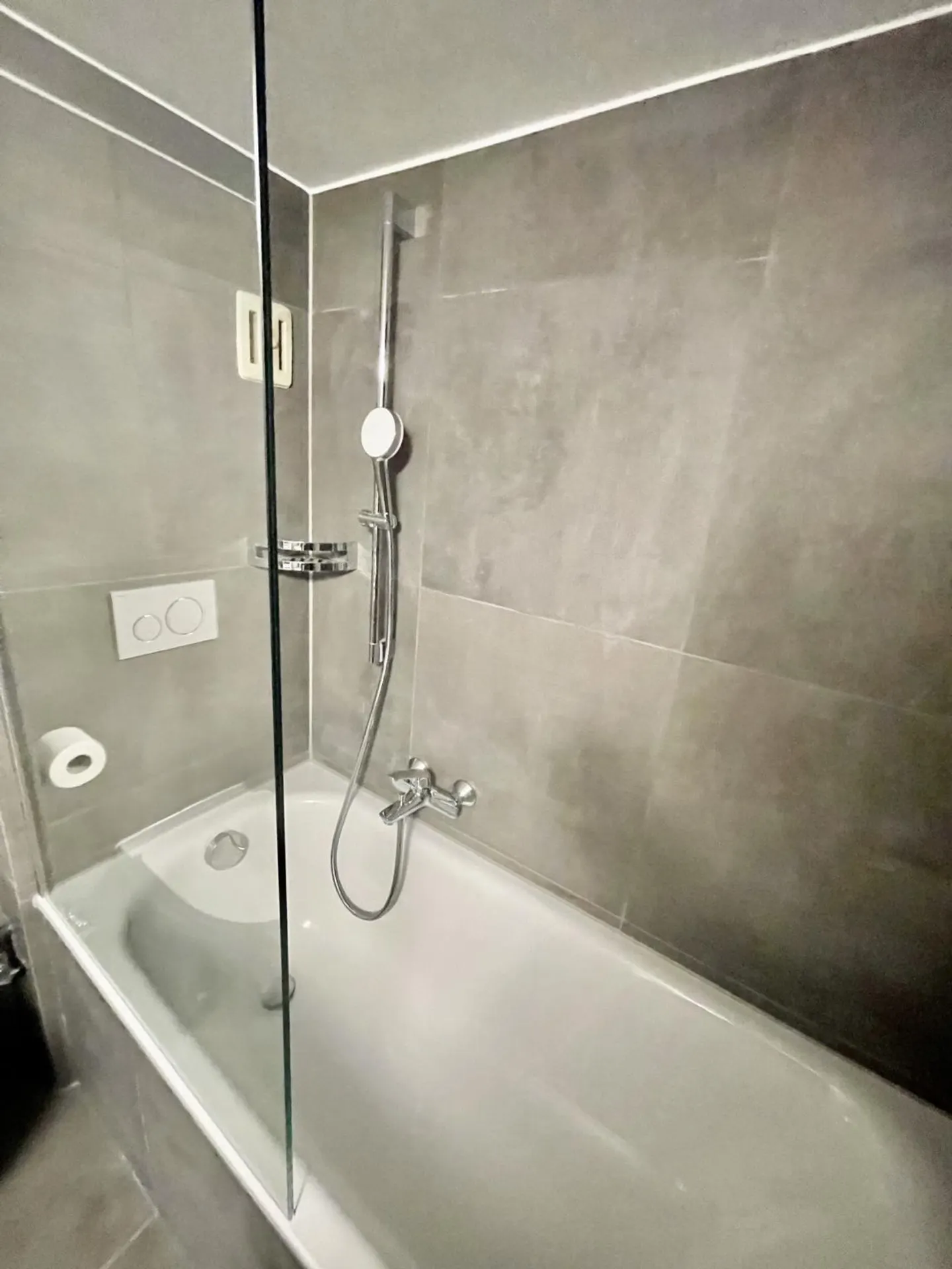 Möbliertes Studio zu vermieten? Nyon, Rue de Rive 53 mit Seeblick im 4. Stock verfügbar am 2.11.2026 - Foto 14 von 16