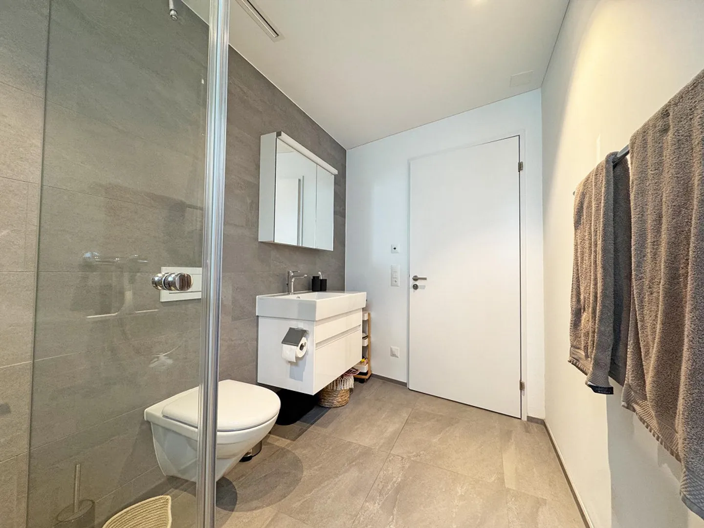 Appartamento 4.5 stanze 1° piano con torre di lavaggio privata - Foto 10 di 13