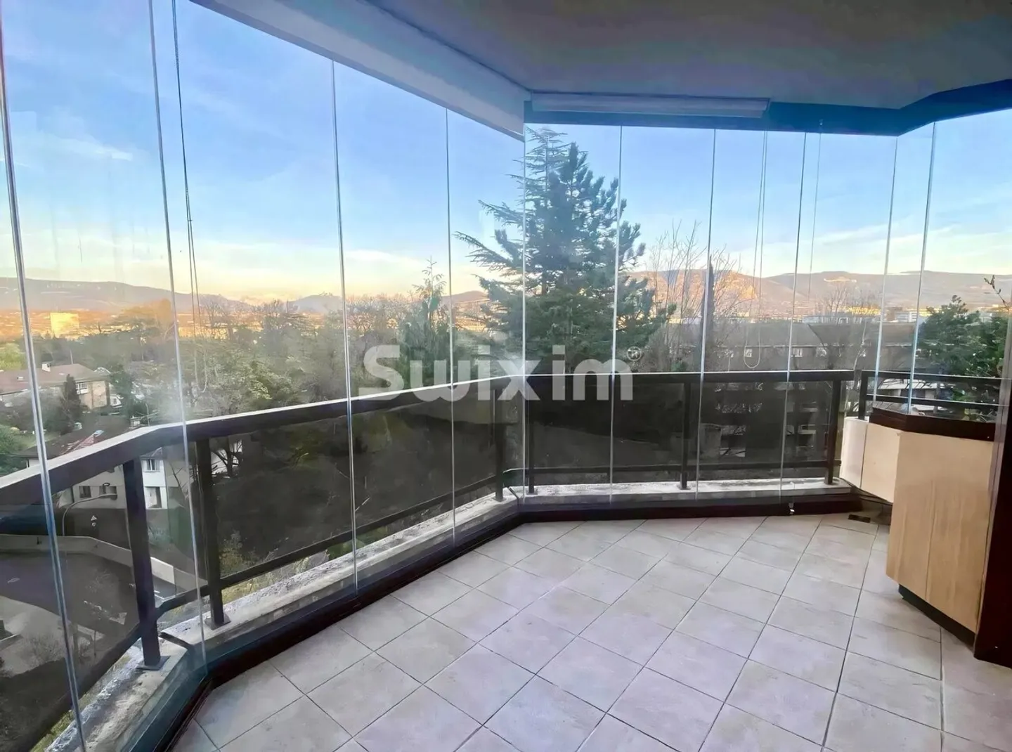 Appartamento spazioso con vista sul Monte Bianco - Foto 1 di 13