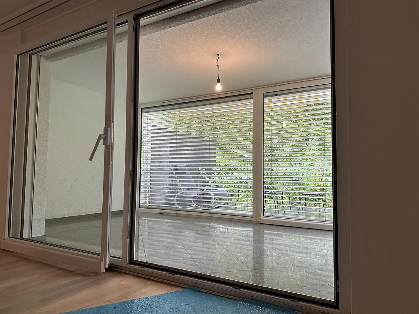 Appartement au rez-de-chaussée élégant avec jardin d'hiver et part de terrain - Photo 14 sur 26