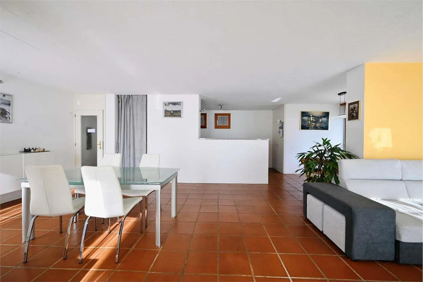 Exklusive Einzelvilla mit Seeblick - Foto 9 von 13