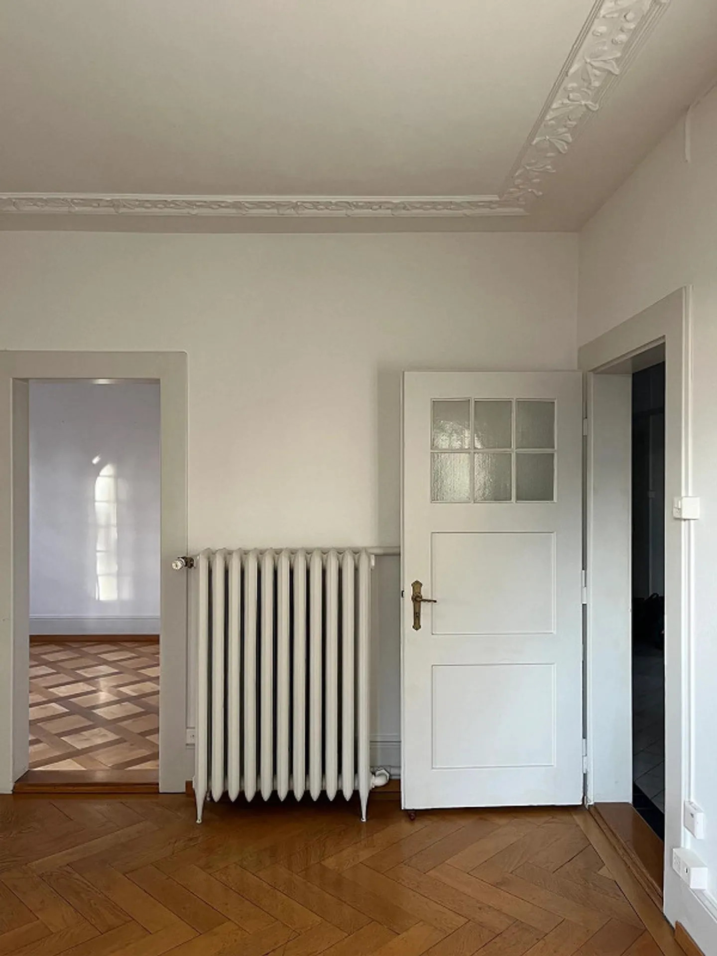 Appartement 4 pièces avec mansarde et machine à laver/sèche-linge privée - Photo 4 sur 8