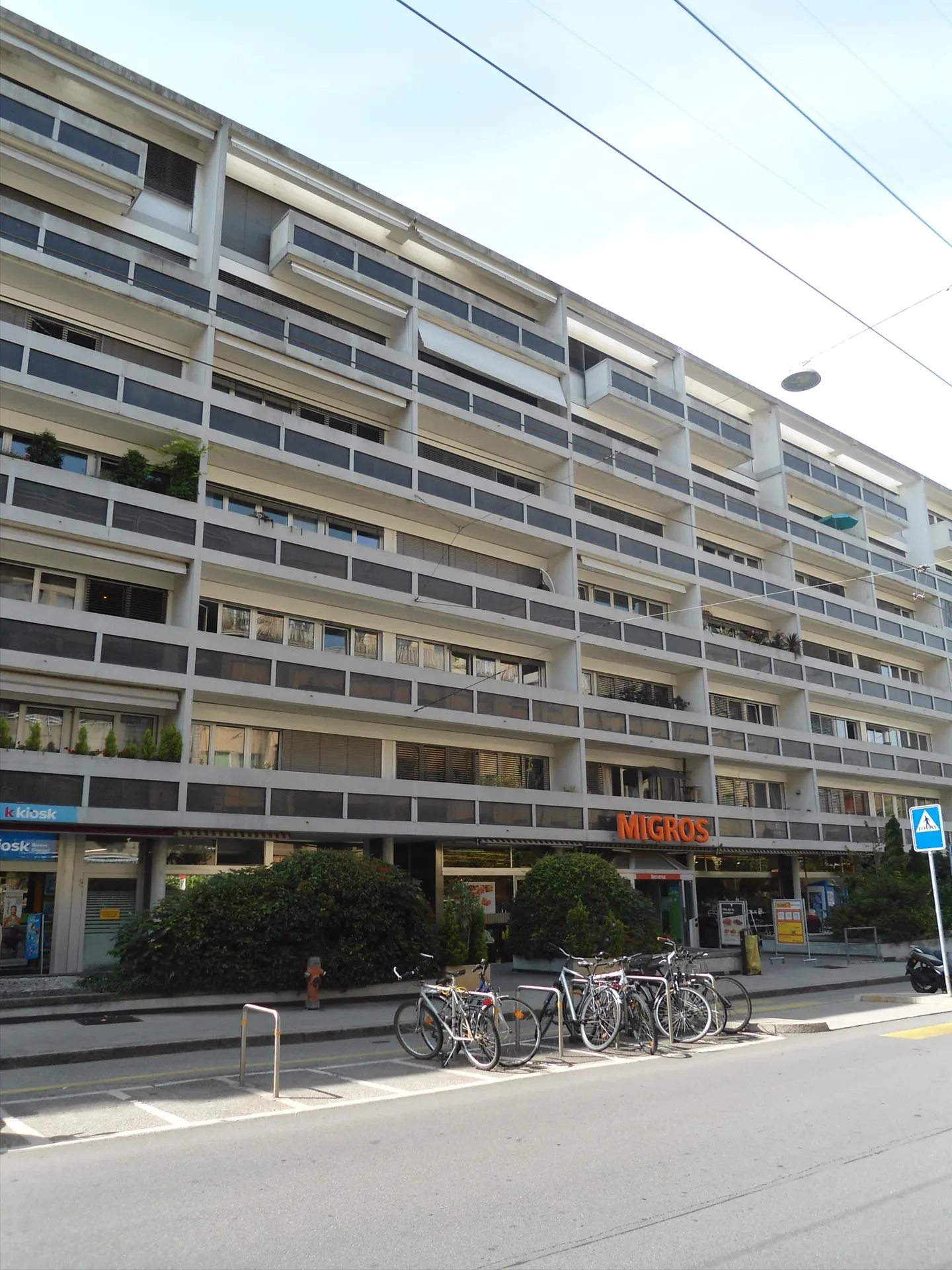 Champel: 4-room crossing apartment with rooftop terrace - Photo 1 of 11
