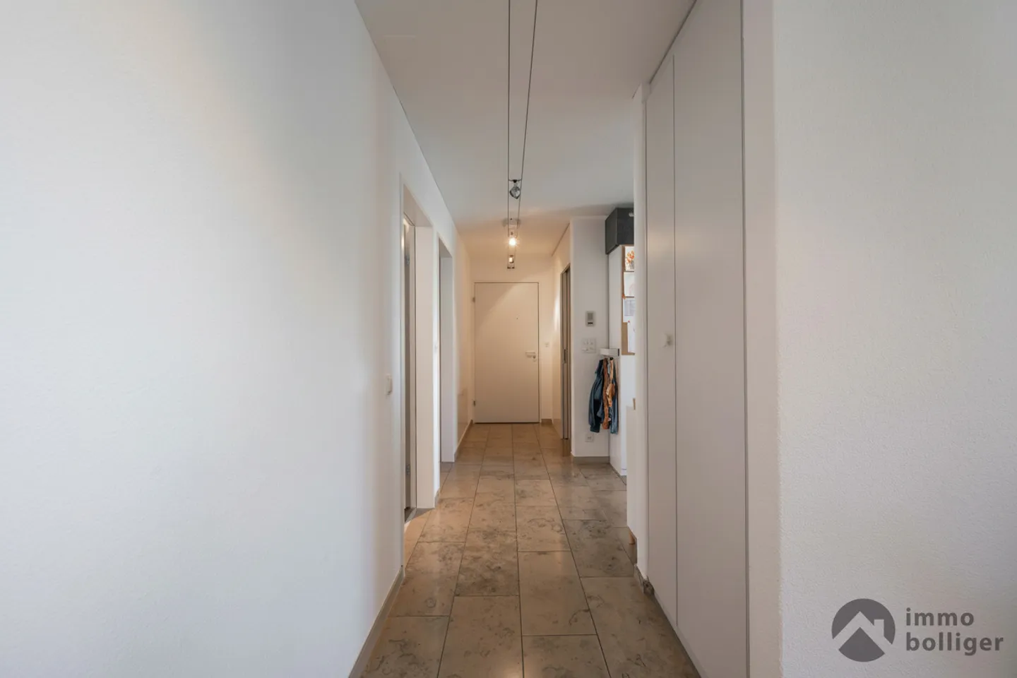 La tua nuova casa - dove la tranquillità incontra una vista ampia - Foto 3 di 13