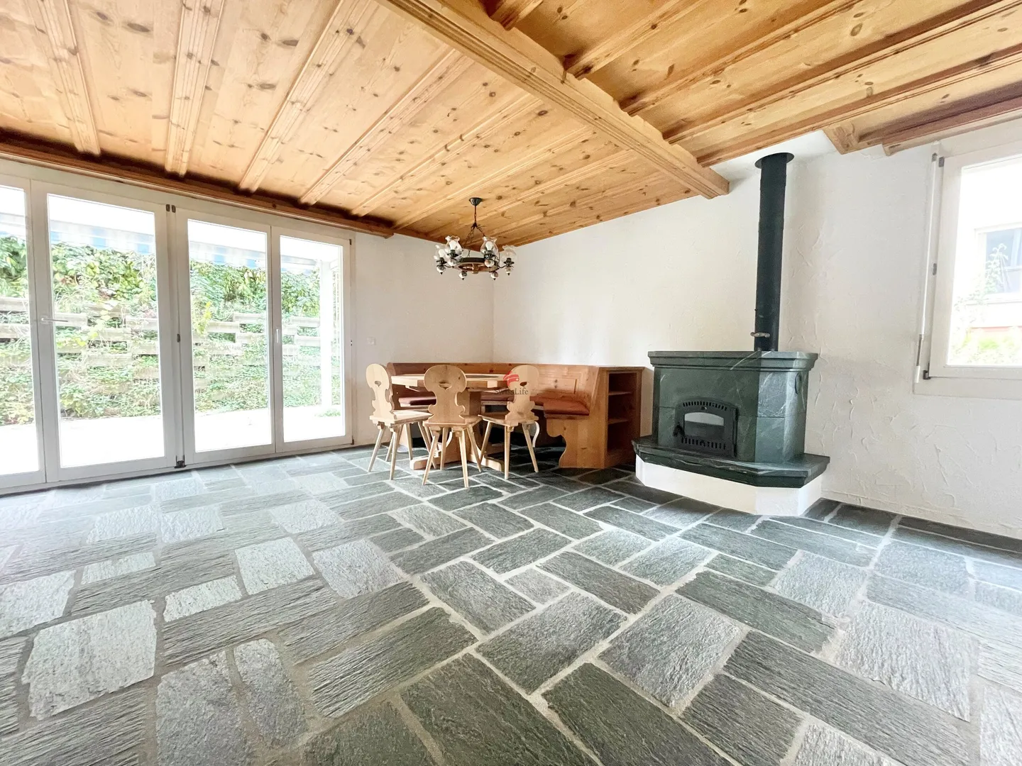 Wohnung kaufen - Foto 2 von 17