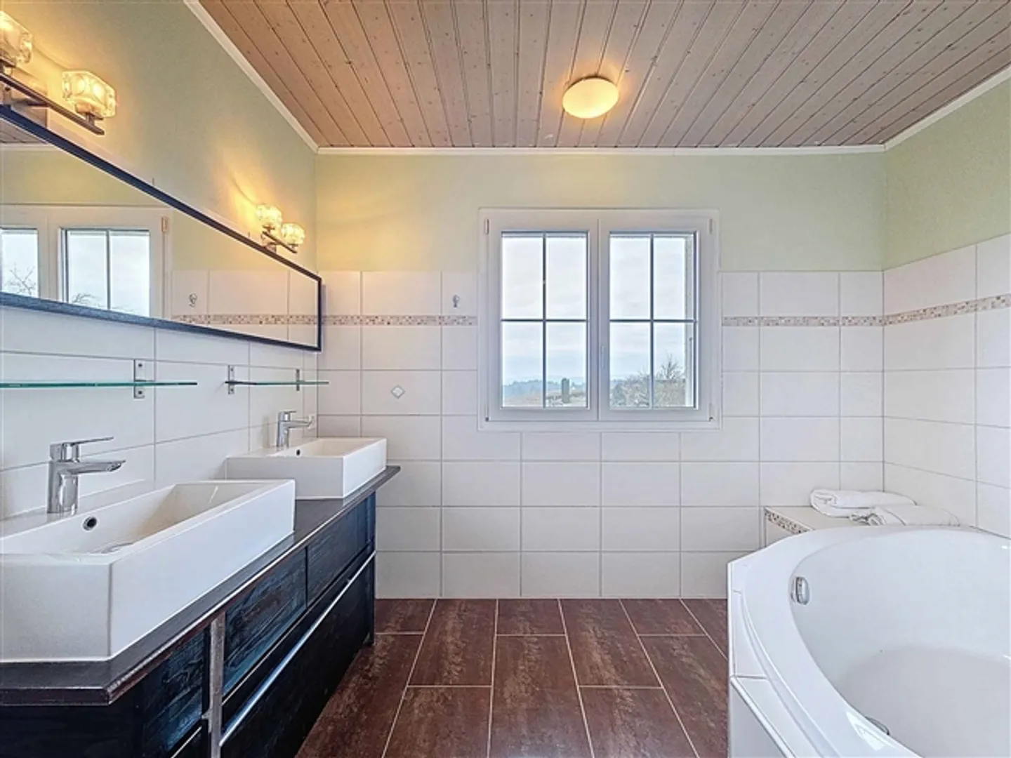 Charmante Freistehende Villa in der Natur - Foto 9 von 13