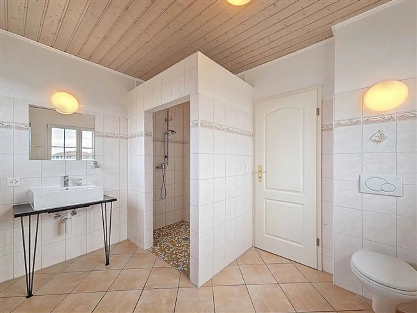 Charmante Freistehende Villa in der Natur - Foto 10 von 13