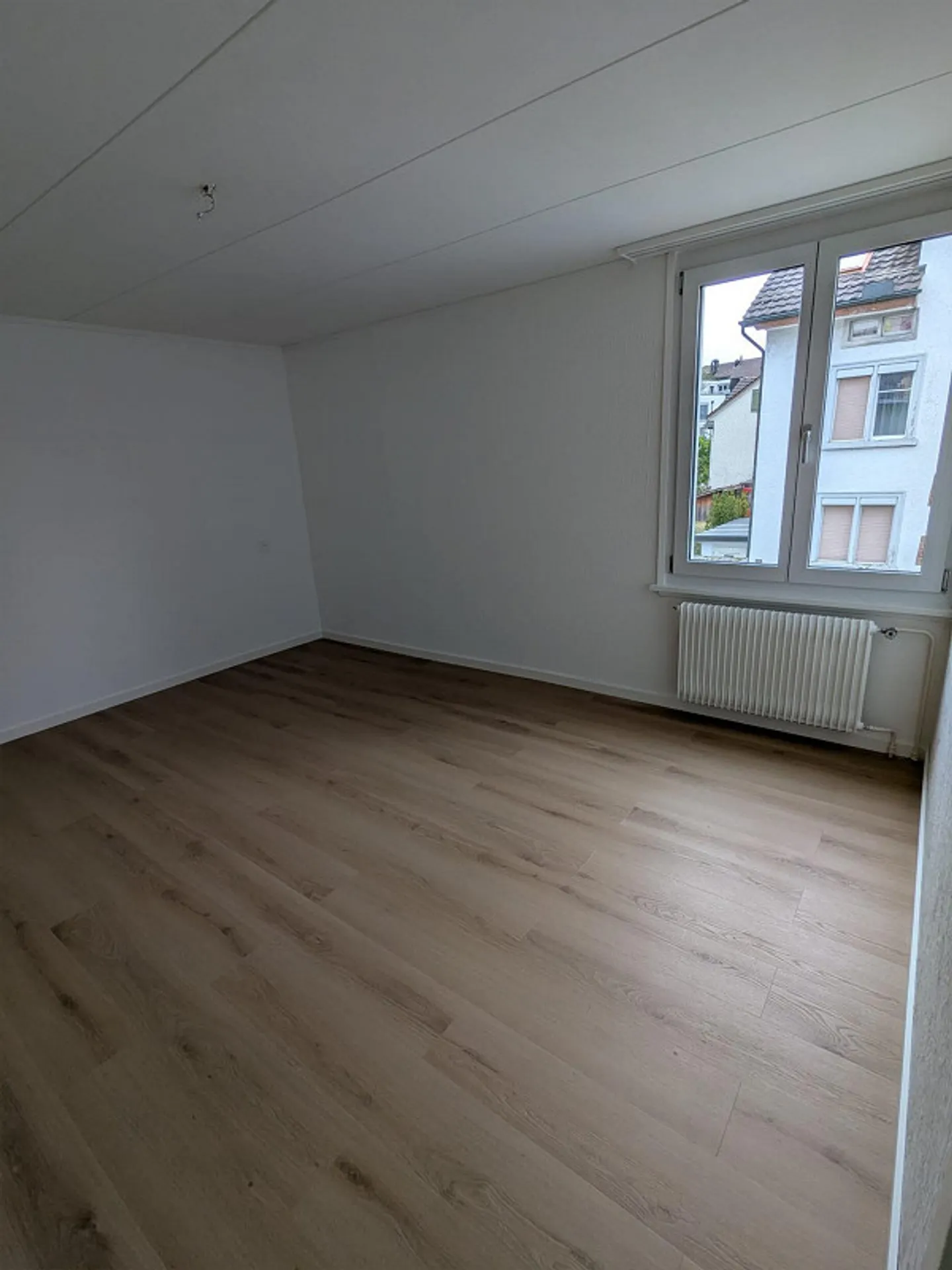 newly renovated 3-room apartment (including parking space) - Photo 7 of 11