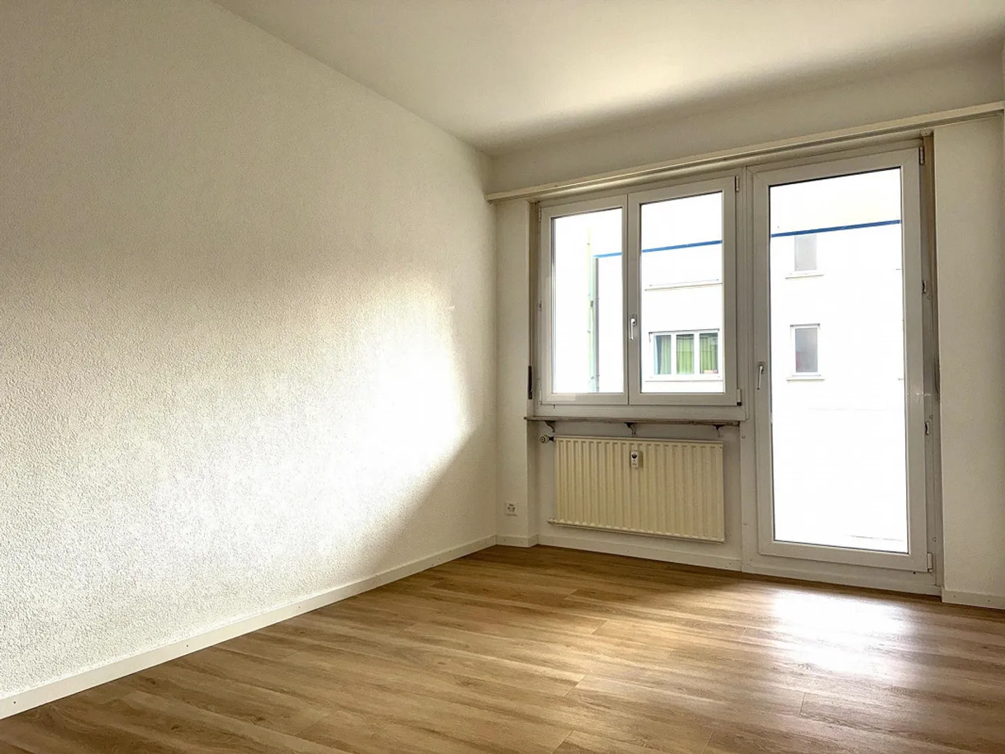 Appartamento ristrutturato di alta qualità con balcone - Foto 6 di 7
