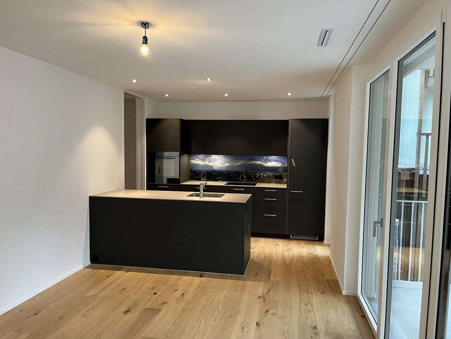 3.5 Room Apartment - Photo 6 of 11