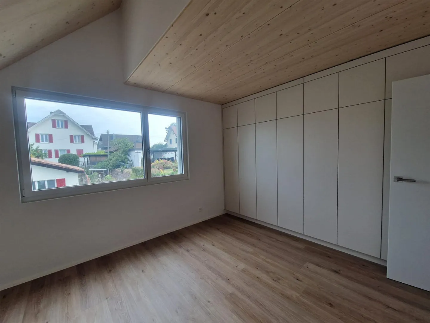 New Lease - Exclusive 4½-Room Maisonette Apartment in a Two-Family House - Photo 15 of 16