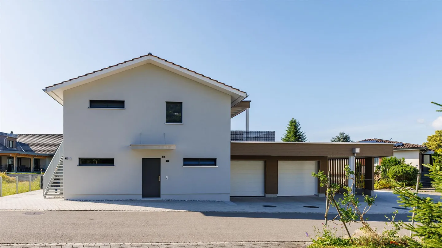 Nuova costruzione di una casa bifamiliare – Spazio per generazioni e utilizzo flessibile - Foto 2 di 18