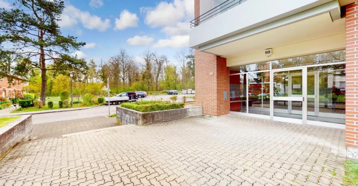 Geräumige Wohnung in ruhiger Lage - Foto 2 von 7
