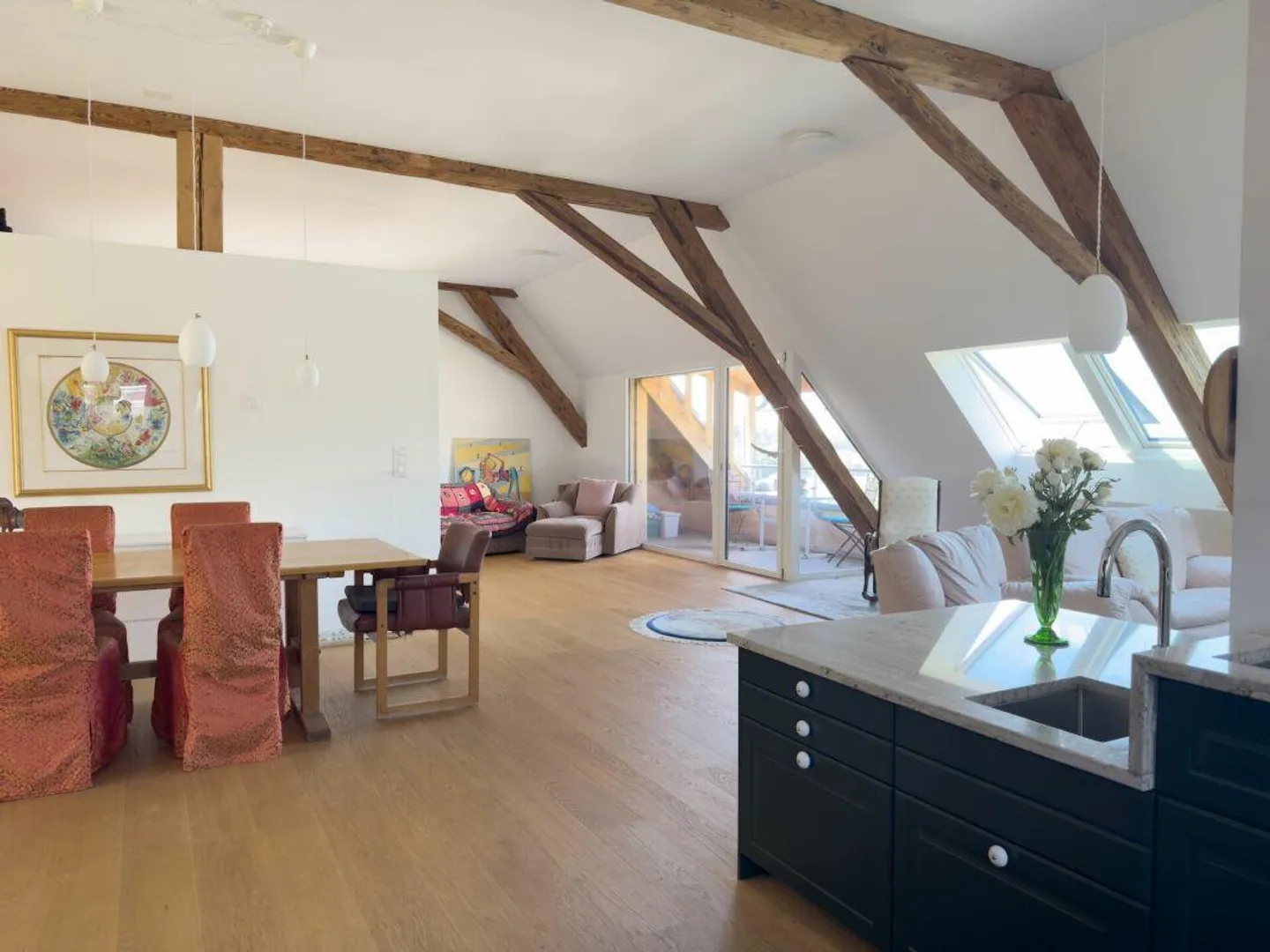 Appartement loft exclusif avec espaces extérieurs ensoleillés, vue dégagée, garage XXL et place de parking extérieure couverte - Photo 5 sur 20