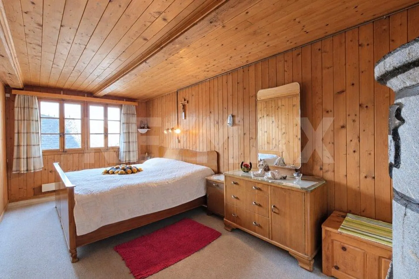 Charming 2.5 Room Period Apartment in the Village Center of Albinen - Photo 5 of 13