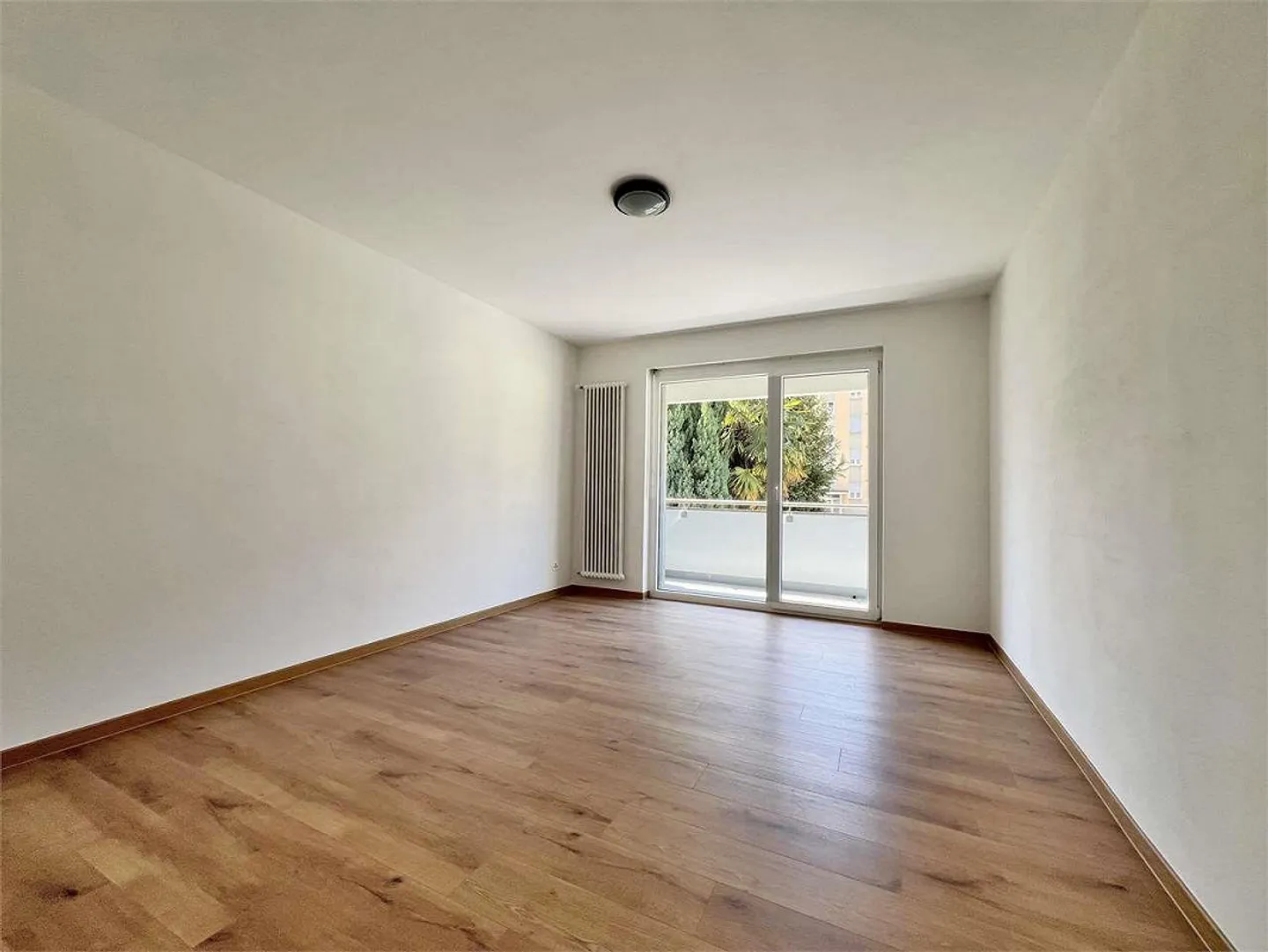 Renovierte 3,5-Zimmer-Wohnung in Castione - Foto 6 von 10