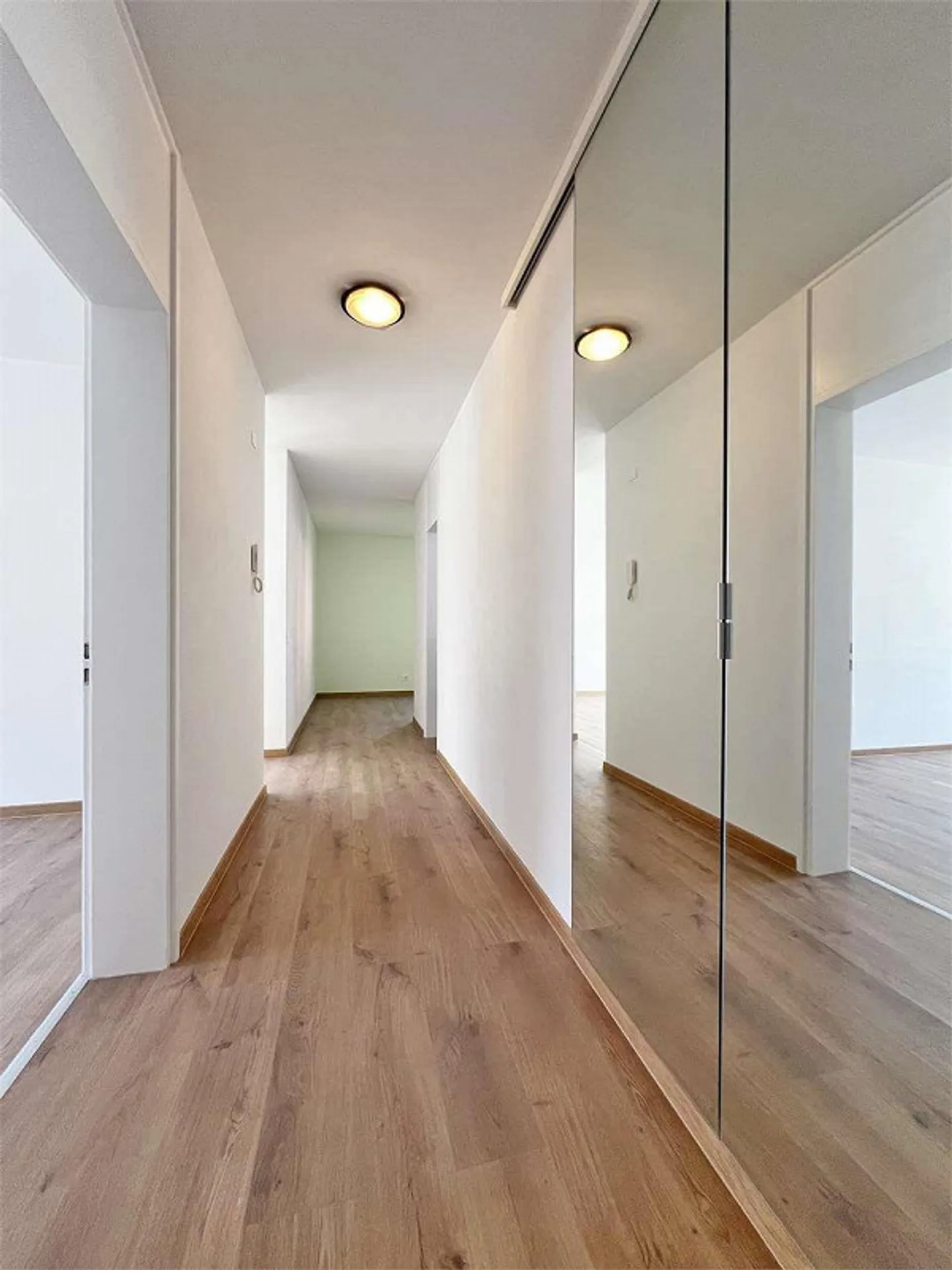 Renovierte 3,5-Zimmer-Wohnung in Castione - Foto 8 von 10
