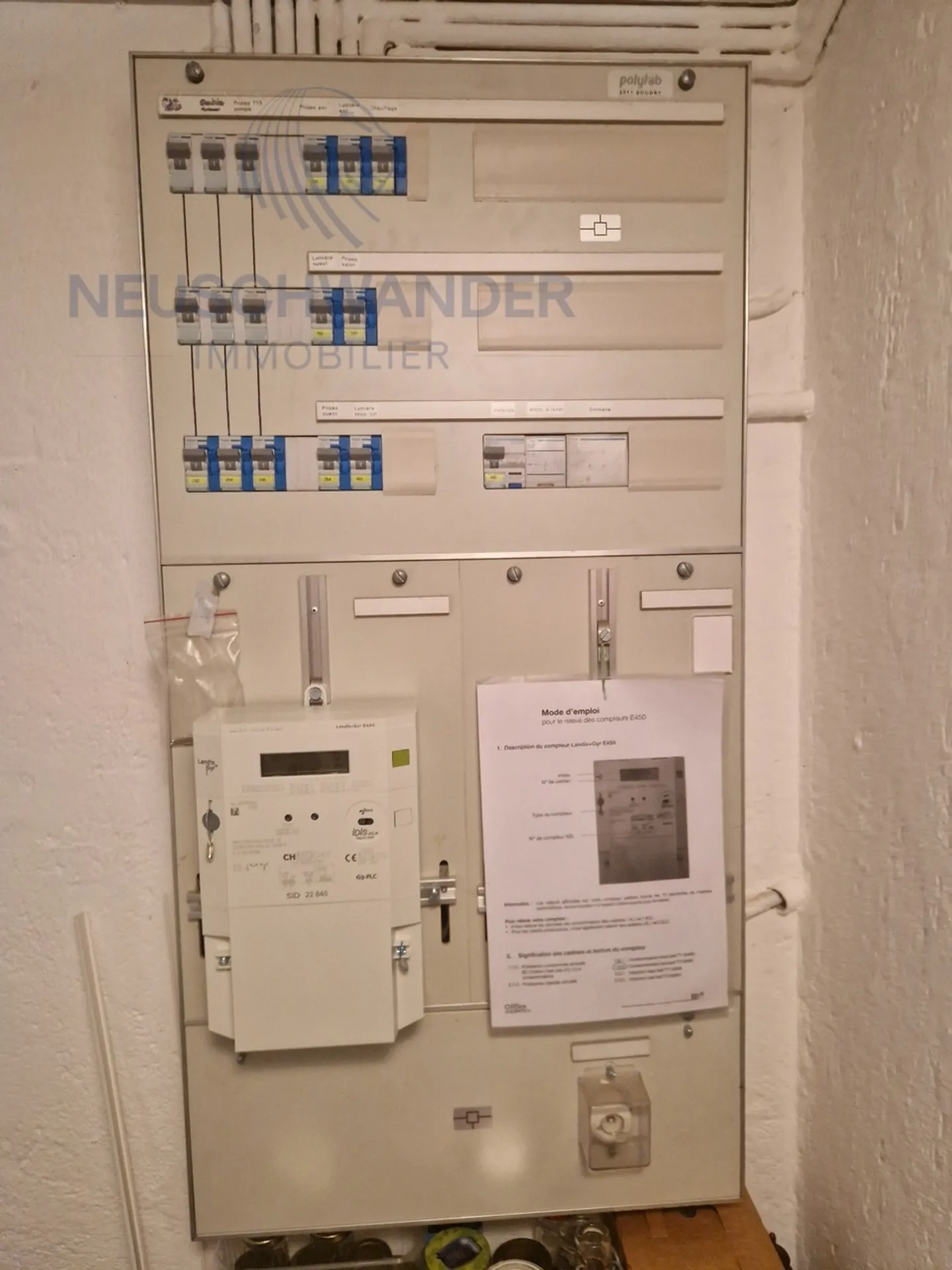 In the heart of the city at the end of a dead-end street 2,085 m² of land - Photo 15 of 21