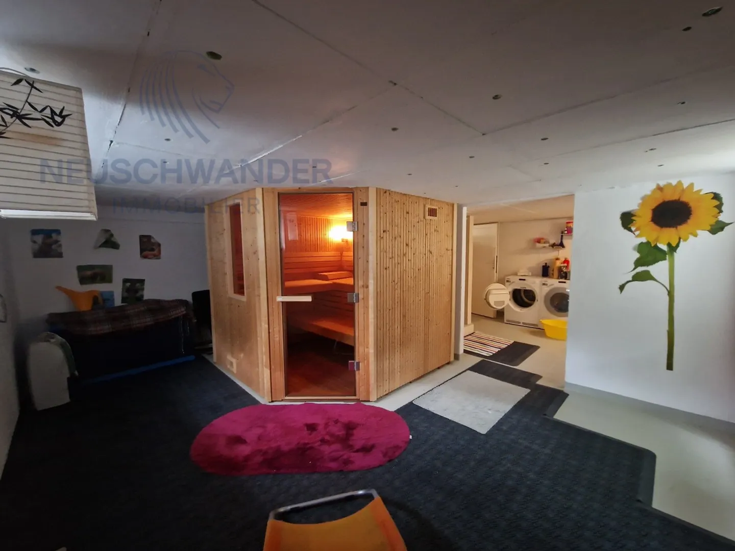 In the heart of the city at the end of a dead-end street 2,085 m² of land - Photo 18 of 21