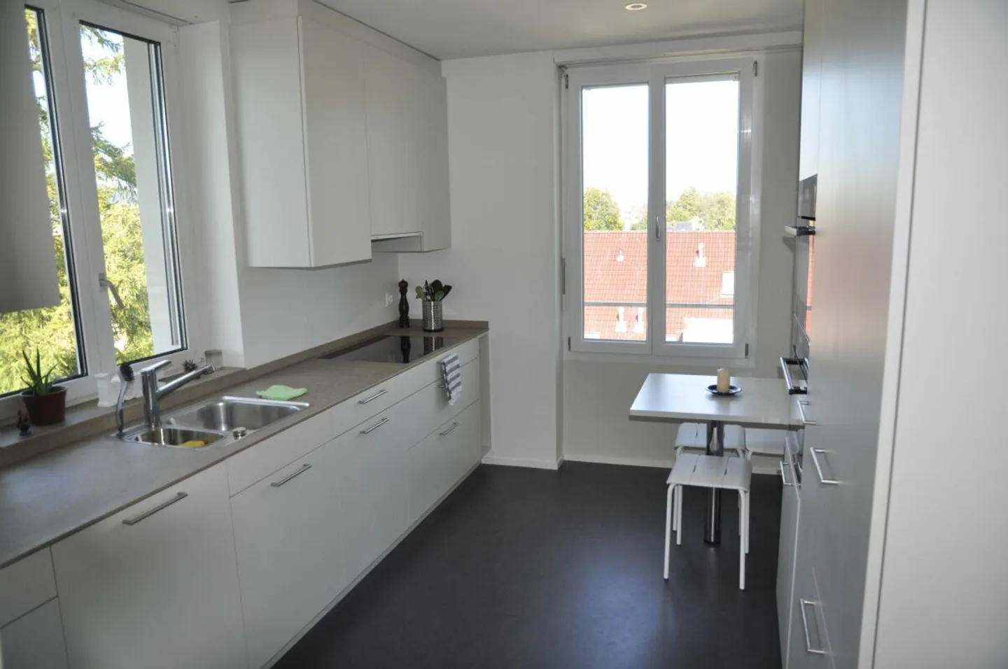 Charming 4.5 Room Apartment in Bruggen - Photo 1 of 9