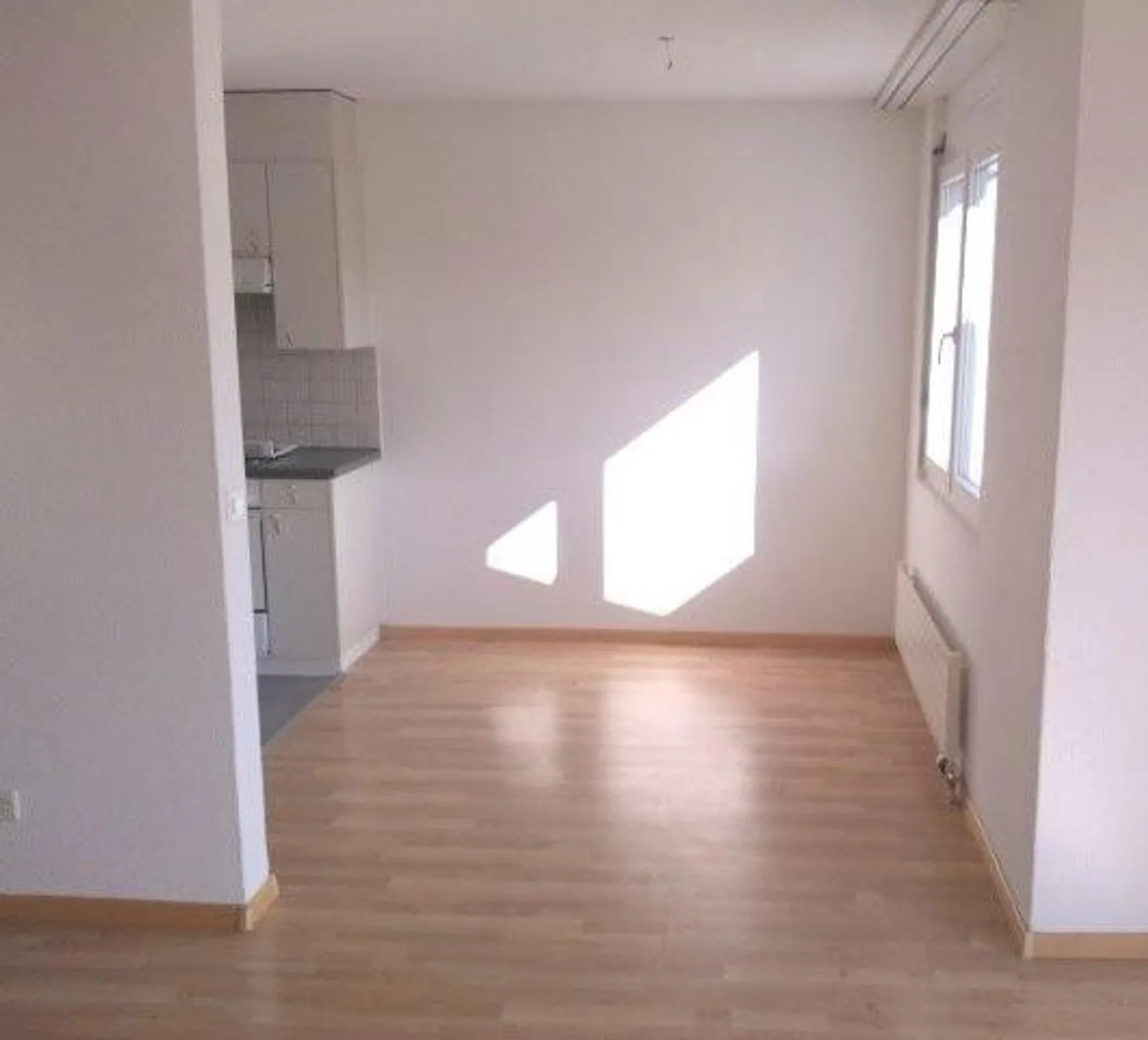 Lumineux / Central / Saisissez l'opportunité de cet appartement - Photo 5 sur 8