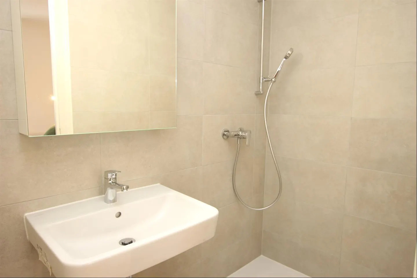 Appartement rénové à Saint-Jean - Photo 4 sur 4