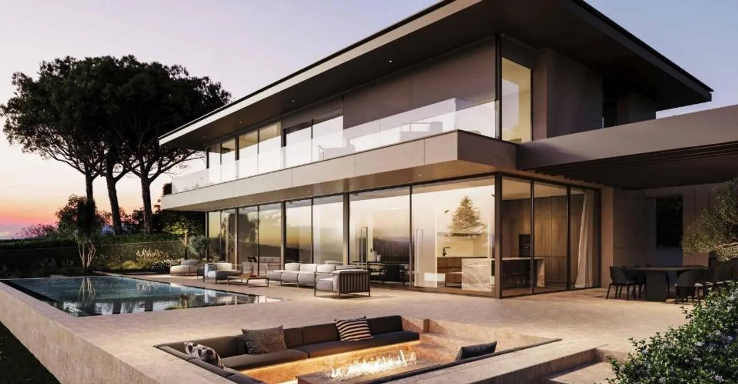 Exceptional villa by the lake - mirror pool & wellness spaces - Photo 1 of 12