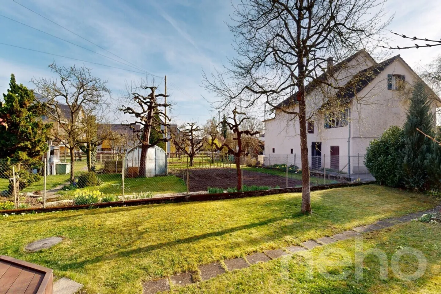 Vie spacieuse avec terrasse, jardin et beaucoup de confort - Photo 9 sur 12