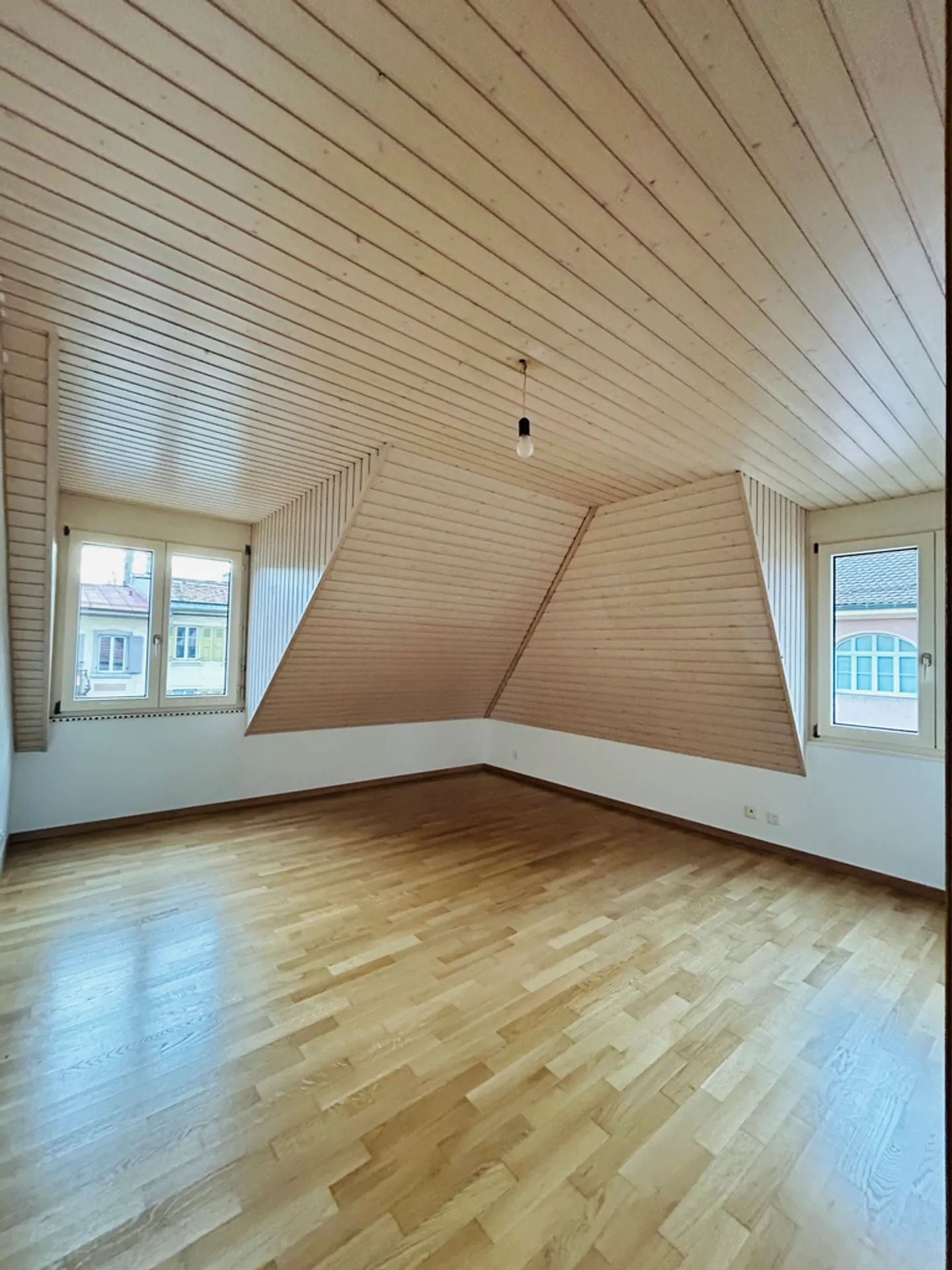 3.5 Room Apartment - Photo 2 of 4