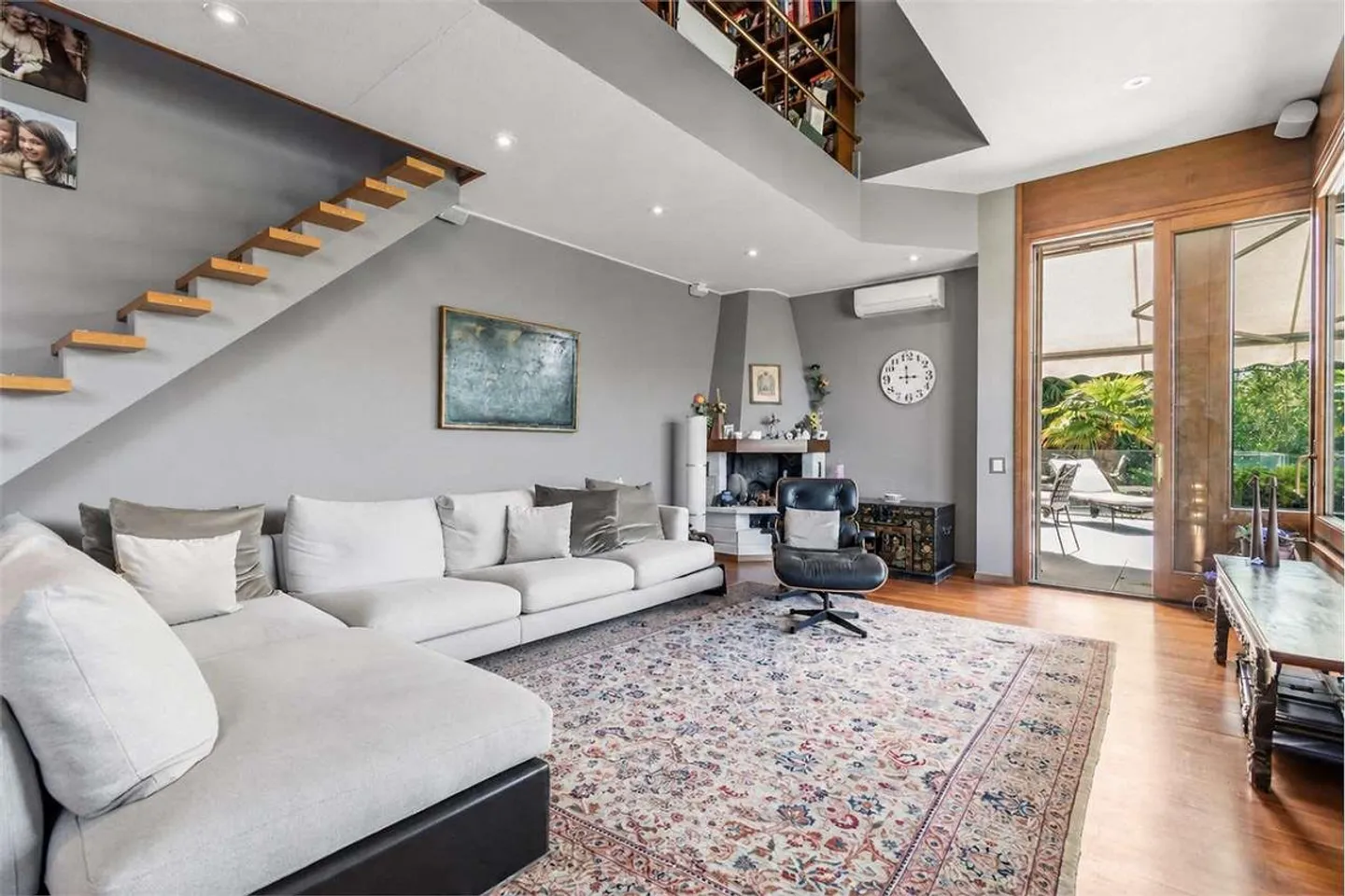 Villa exclusive avec vue sur le lac, piscine et darsena - Photo 3 sur 13