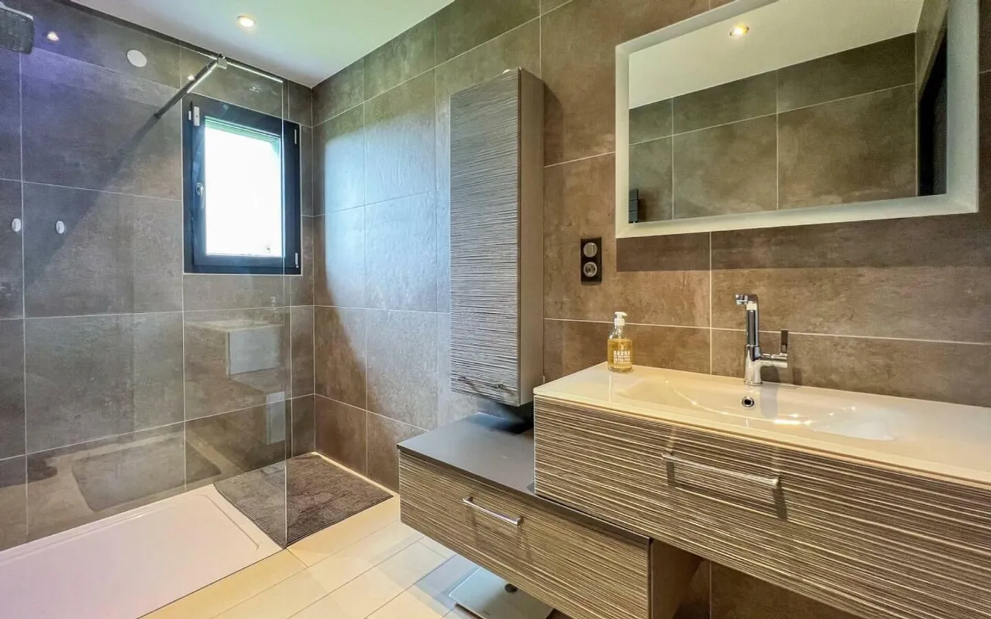 Villa 8 rooms - Photo 10 of 13