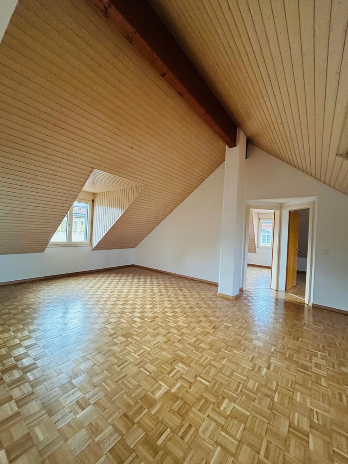 3.5 Room Apartment - Photo 3 of 4