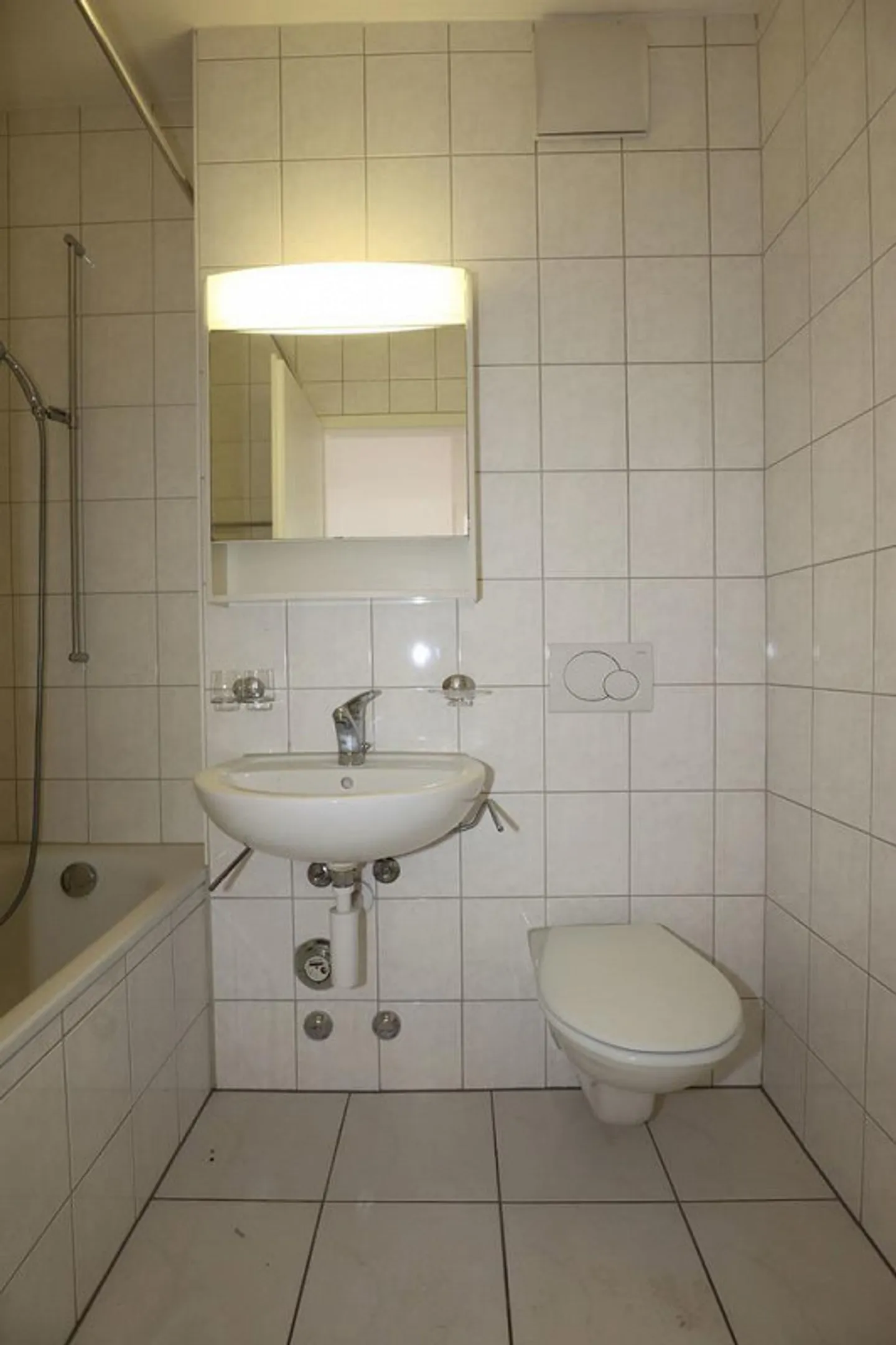 Quiet 1-room apartment near the train station - Photo 6 of 6