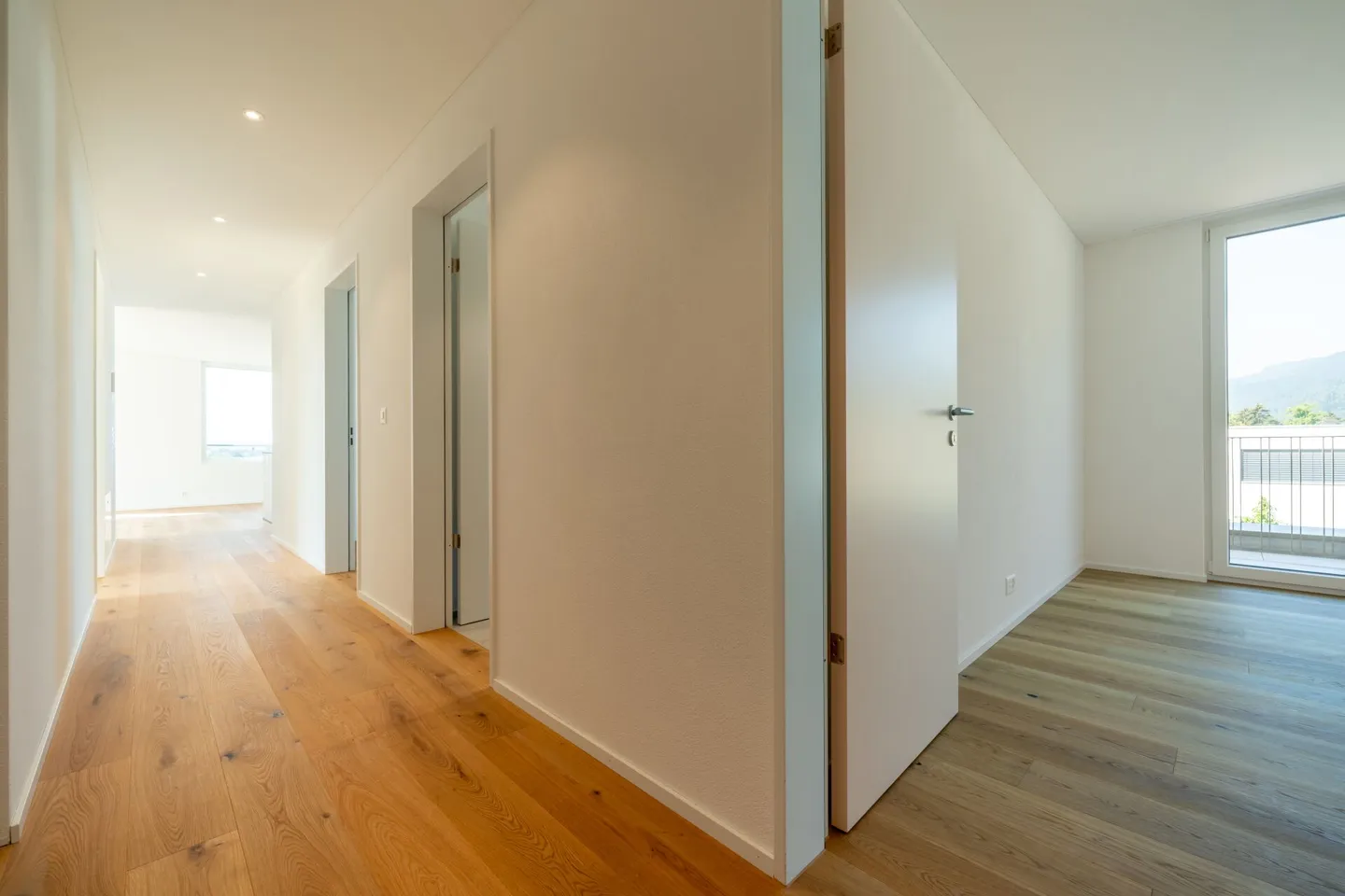 Luxurious 4½-room apartment in the best location in Egerkingen - Photo 5 of 7