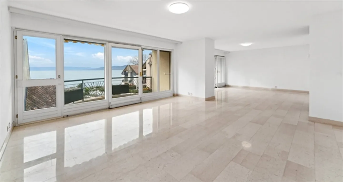 Stupenda maisonette, direttamente sull'acqua a Villeneuve - Foto 3 di 13