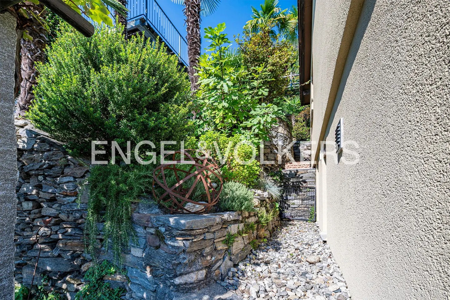 Hidden Paradise at Lake Maggiore (48) - Photo 11 of 12