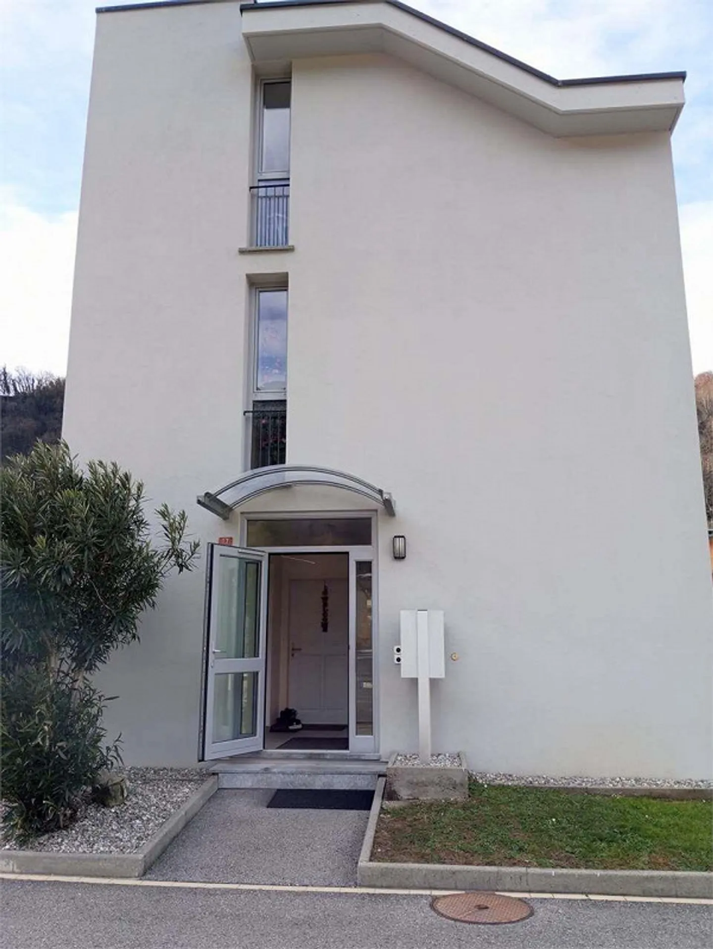 APPARTEMENT LUMINEUX DE 4,5 PIÈCES À BARBENGO-LUGANO - Photo 13 sur 13